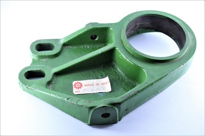 part#Z10017 partNo Z10017 قاعدة رمان بلي John Deere part# Z10017